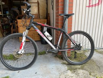 Used Conor APX 2015 Mountainbike, Rojo — image 2 of 3