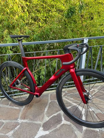 Used 3T Strada 2025 Road & Gravel, Red — image 2 of 6