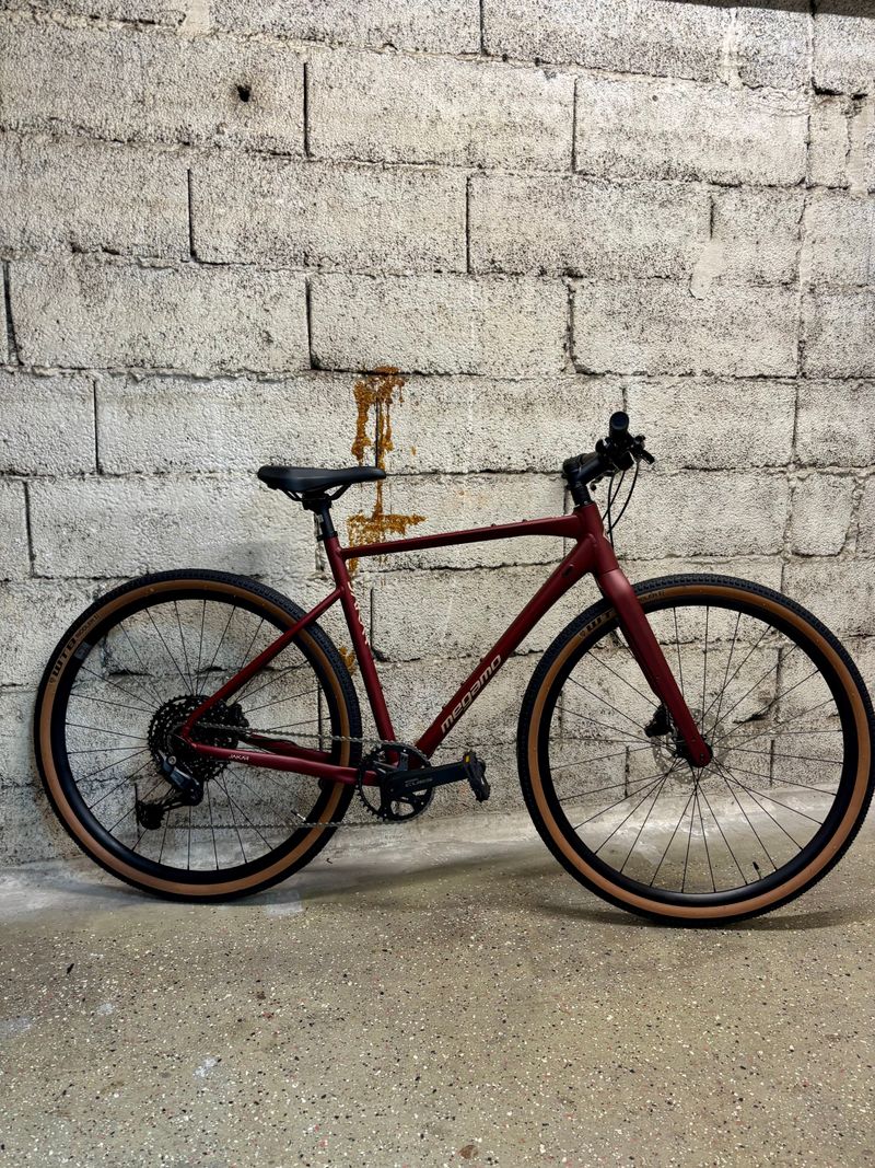 Used Megamo JAKAR FLAT-BAR 2026 2026 Road & Gravel, Red — image 1 of 3