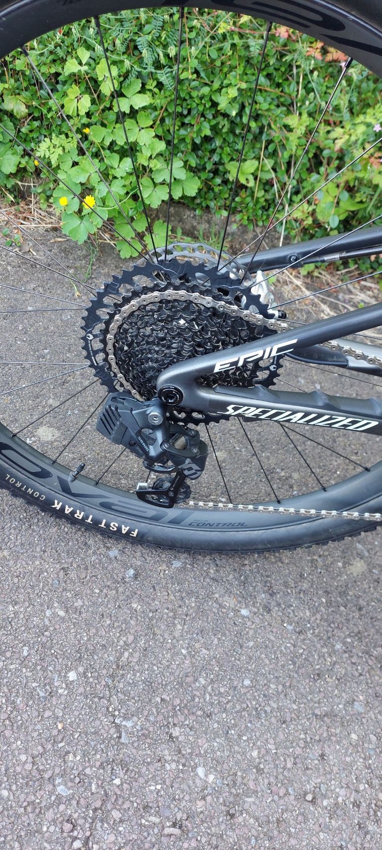 Used Specialized Epic SRAM X01 Eagle AXS 2022 Mountainbike, Schwarz — image 5 of 8