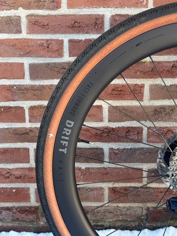 Used Factor Ostro Shimano Dura Ace Di2 2024 Road & Gravel, White — image 7 of 10