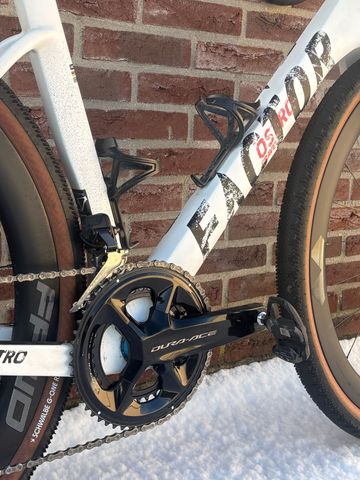 Used Factor Ostro Shimano Dura Ace Di2 2024 Road & Gravel, White — image 6 of 10