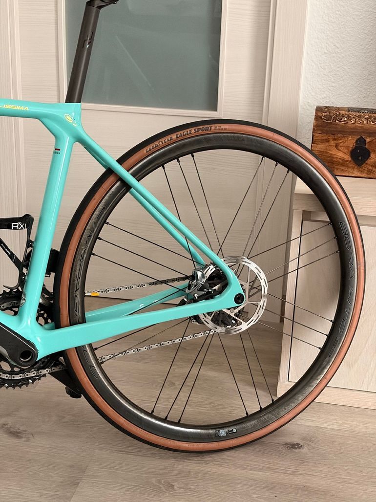 Used Bianchi Specialissima SRAM Red eTap AXS 2024 Road & Gravel — image 4 of 7