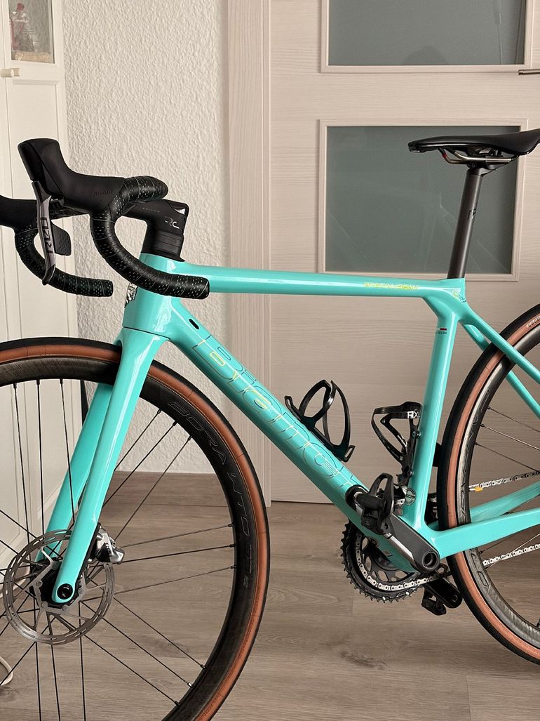 Used Bianchi Specialissima SRAM Red eTap AXS 2024 Road & Gravel — image 5 of 7