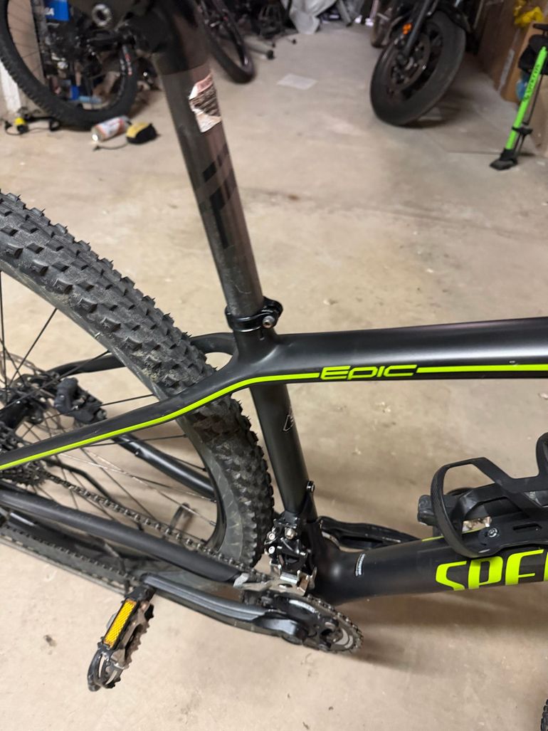 Specialized Stumpjumper Shimano Deore XT 2016 Mountainbike usato, Nero — immagine 5 di 8