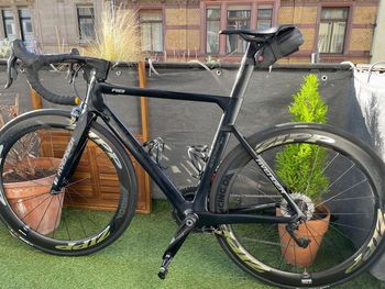 Used AVENGER Avenger R8 Aero Rennrad Carbon SRAM Red Etap Lambda Racing 2017 Road & Gravel
