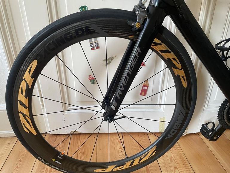 Used AVENGER Avenger R8 Aero Rennrad Carbon SRAM Red Etap Lambda Racing 2017 Road & Gravel — image 13 of 15