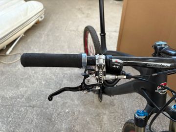 Used Rocky Mountain Élément 70 2012 Mountainbike, Black — image 4 of 6