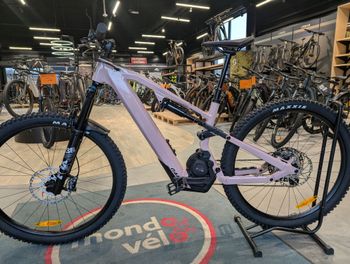 Used Moustache Game 150.7 750Wh 2025 Mountainbike, Viola — image 5 of 5