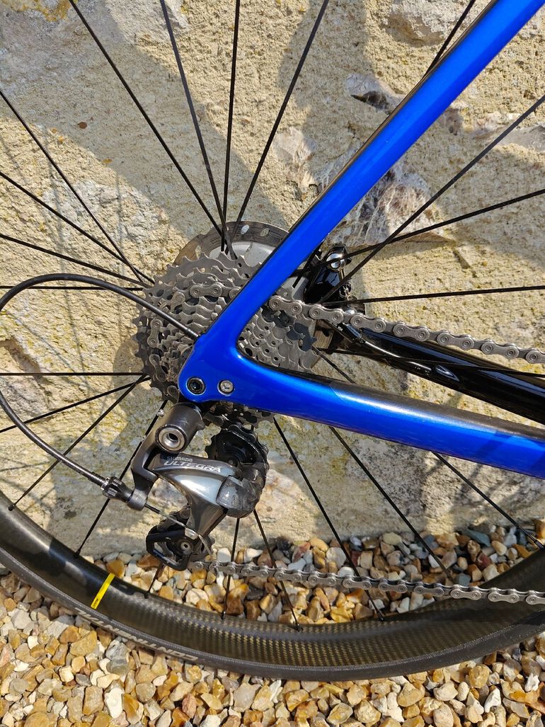 Used Specialized Roubaix Comp 2017 2017 Road & Gravel — image 4 of 11