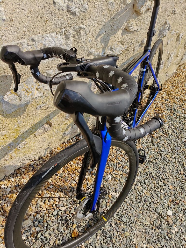 Used Specialized Roubaix Comp 2017 2017 Road & Gravel — image 10 of 11
