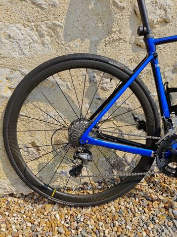 Used Specialized Roubaix Comp 2017 2017 Road & Gravel — image 7 of 11