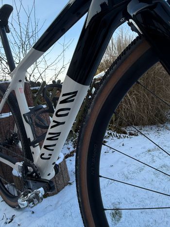 Used Canyon Grail CF SL 7 AXS 2024 2024 Road & Gravel, Schwarz — image 14 of 27