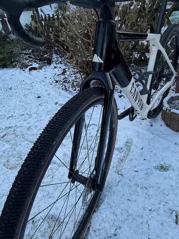 Used Canyon Grail CF SL 7 AXS 2024 2024 Road & Gravel, Schwarz — image 13 of 27