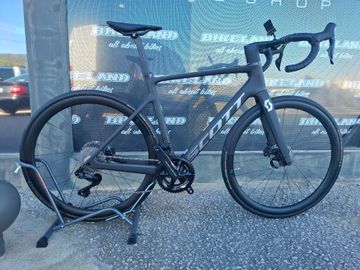 Used Scott Addict eRIDE Ultimate 2023 2023 Road & Gravel, Black — image 1 of 4