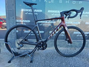 Scott, Addict eRIDE Shimano 105