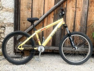 Używany ROCKRIDER Le Kid 2010 Mountainbike — zdjęcie 1 z 8