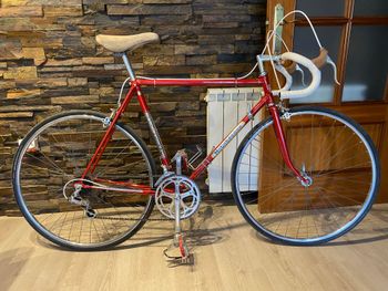 Used Motobecane clásica 1880 1984 Road & Gravel, Rosso — image 1 of 15