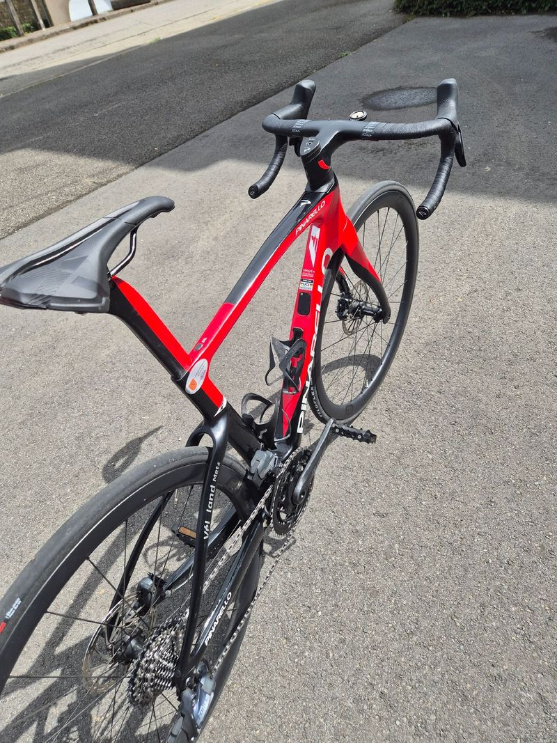 Używany Pinarello F7 SRAM FORCE AXS 2023 2023 Road & Gravel — zdjęcie 3 z 4