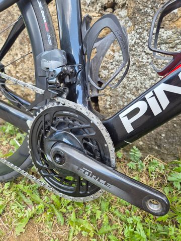 Używany Pinarello F7 SRAM FORCE AXS 2023 2023 Road & Gravel — zdjęcie 4 z 4