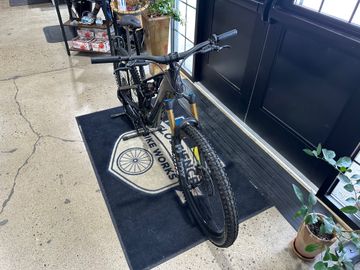 Used Cannondale SL 1 2024 Road & Gravel, Light Gray — image 3 of 5