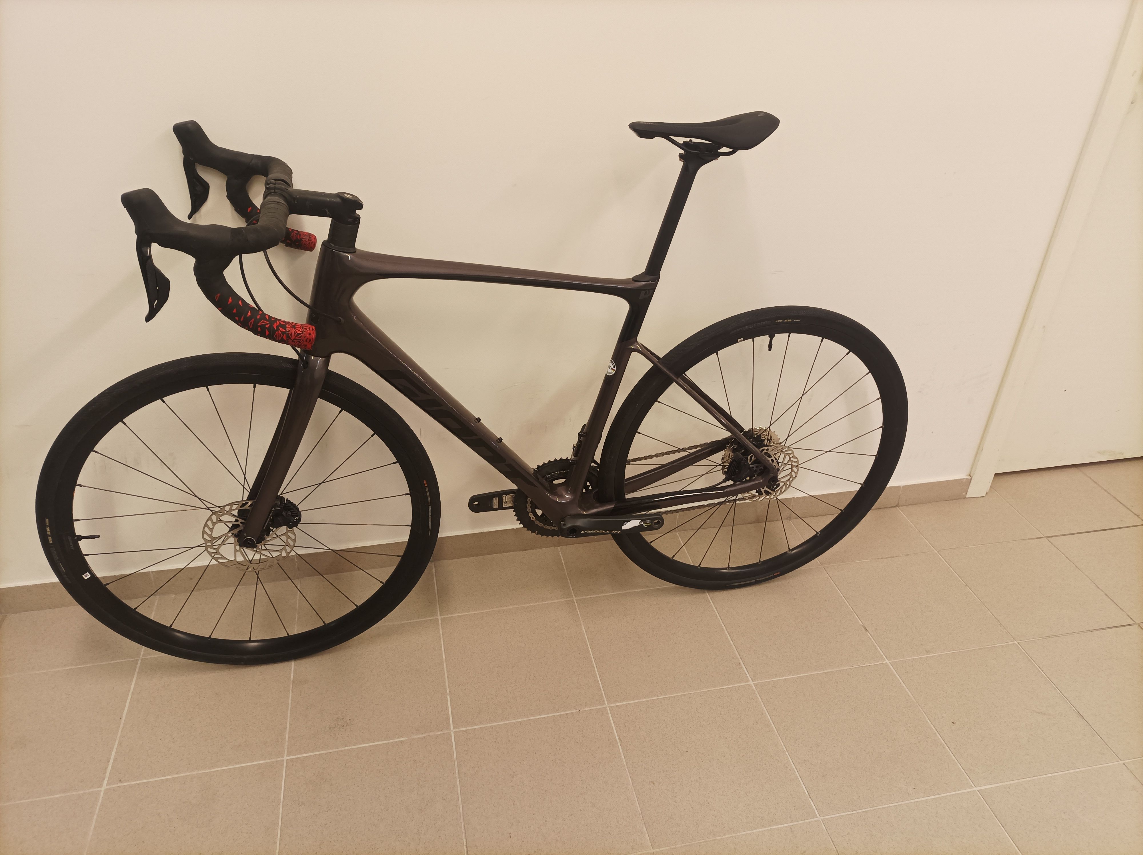 Giant GIANT DEFY ADVANCED 1 2023 年 12速 105Di2 Defy Advanced 1