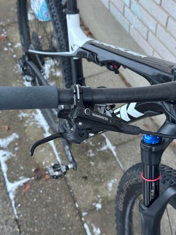 Used Trek Supercaliber 9.7 2021 2021 Mountainbike, Black, 29 — image 5 of 7