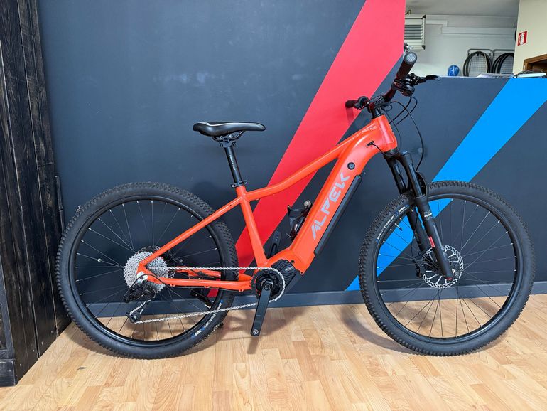 Used Alpek Nitro 2023 Mountainbike, Arancione — image 1 of 6