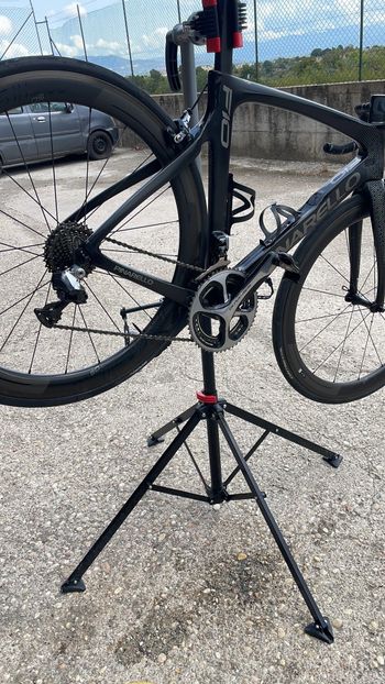Used Pinarello DOGMA F10 2019 Road & Gravel, Black — image 6 of 7