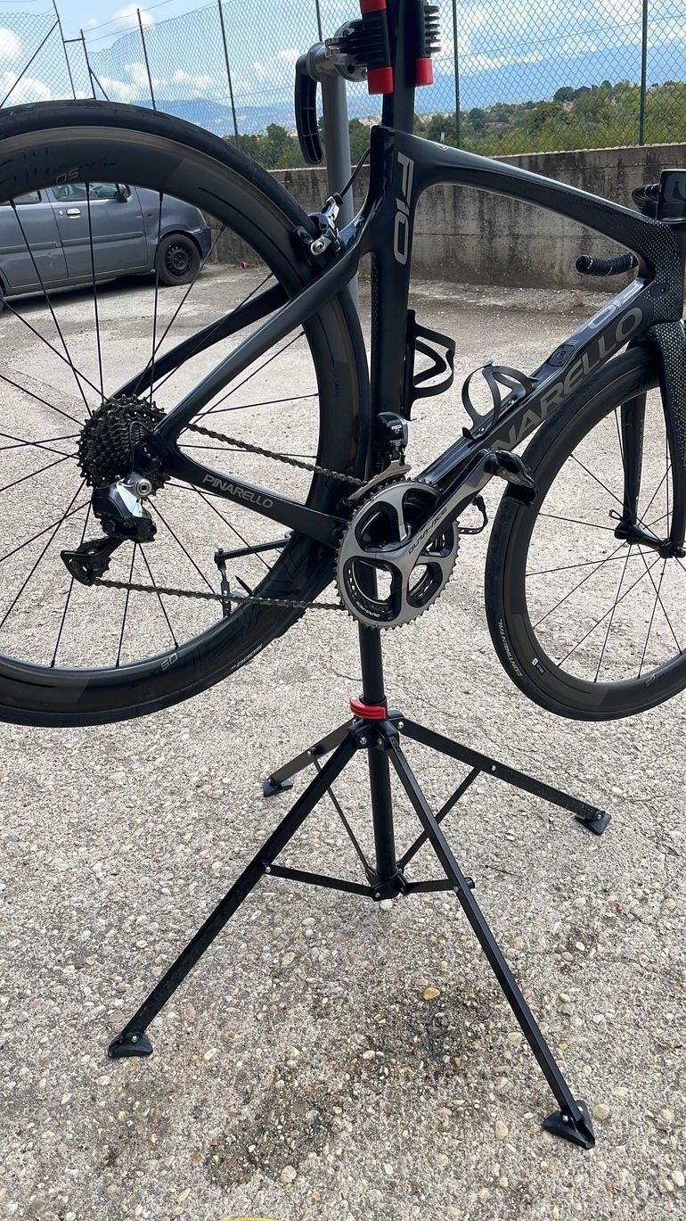 Used Pinarello DOGMA F10 2019 Road & Gravel, Black — image 6 of 7