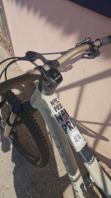 Tweedehands Commencal T.E.M.P.O SRAM GX Eagle AXS 2023 Mountainbike — afbeelding 5 van 5