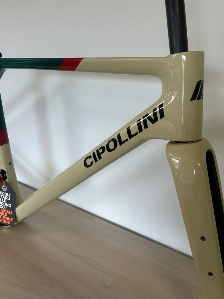 Used Cipollini Cadre AGO Frameset 2026 Road & Gravel, Green — image 2 of 4