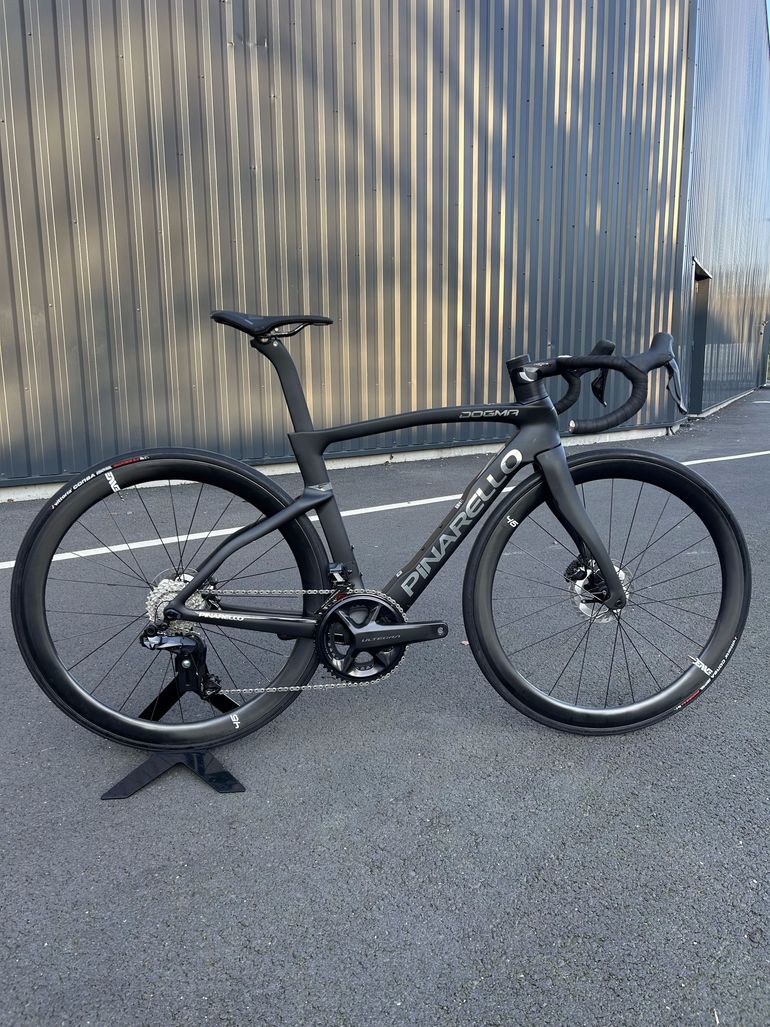 Used Pinarello Pinarello DOGMA F 24 2024 Road & Gravel, White — image 1 of 3