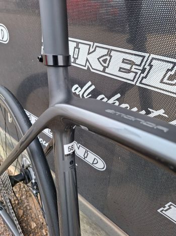 Trek Émonda SL 6 Disc Pro 2022 2022 Road & Gravel de segunda mano, Gris claro — imagen 4 de 5
