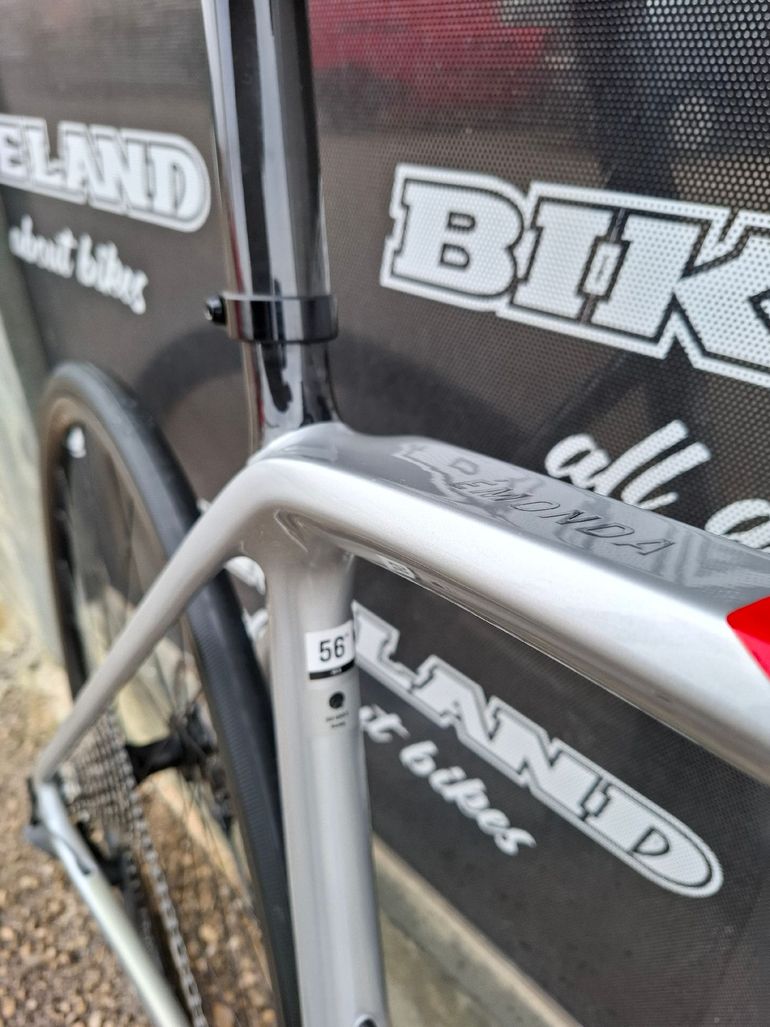 Used Trek Émonda SL 6 Di2 2023 2023 Road & Gravel, Red — image 4 of 4