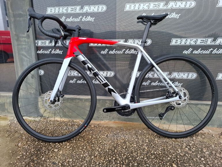 Used Trek Émonda SL 6 Di2 2023 2023 Road & Gravel, Red — image 2 of 4