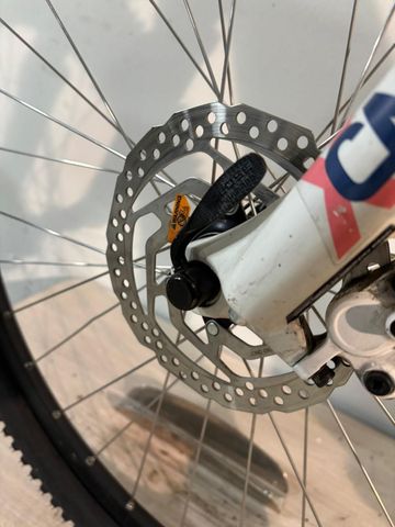 Used CUBE Access Pro 2016 Mountainbike, White — image 5 of 14