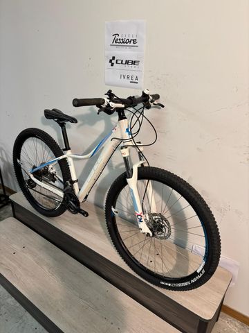 Used CUBE Access Pro 2016 Mountainbike, White — image 8 of 14