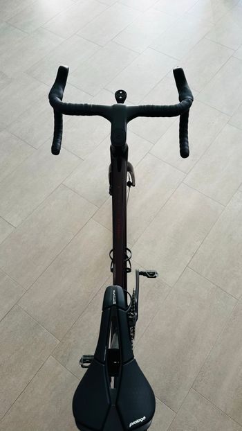 Used CUBE LITENING AIR C:68X RACE 2024 2024 Road & Gravel, Rot — image 7 of 8