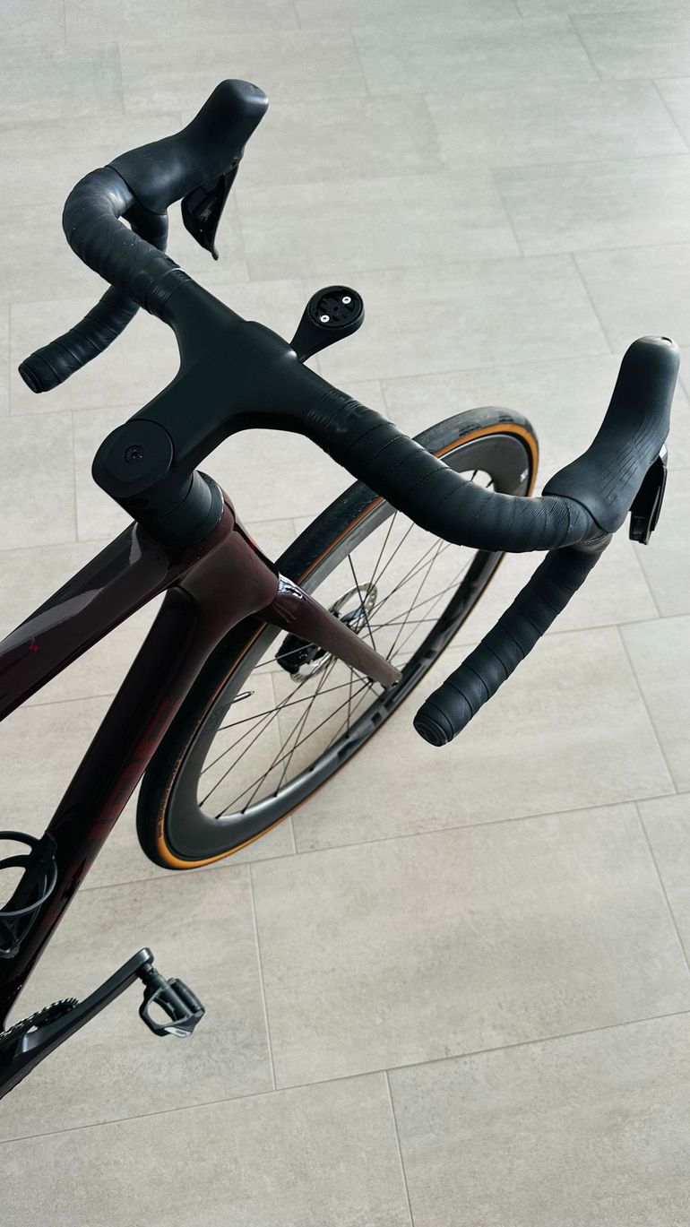 Used CUBE LITENING AIR C:68X RACE 2024 2024 Road & Gravel, Rot — image 6 of 8