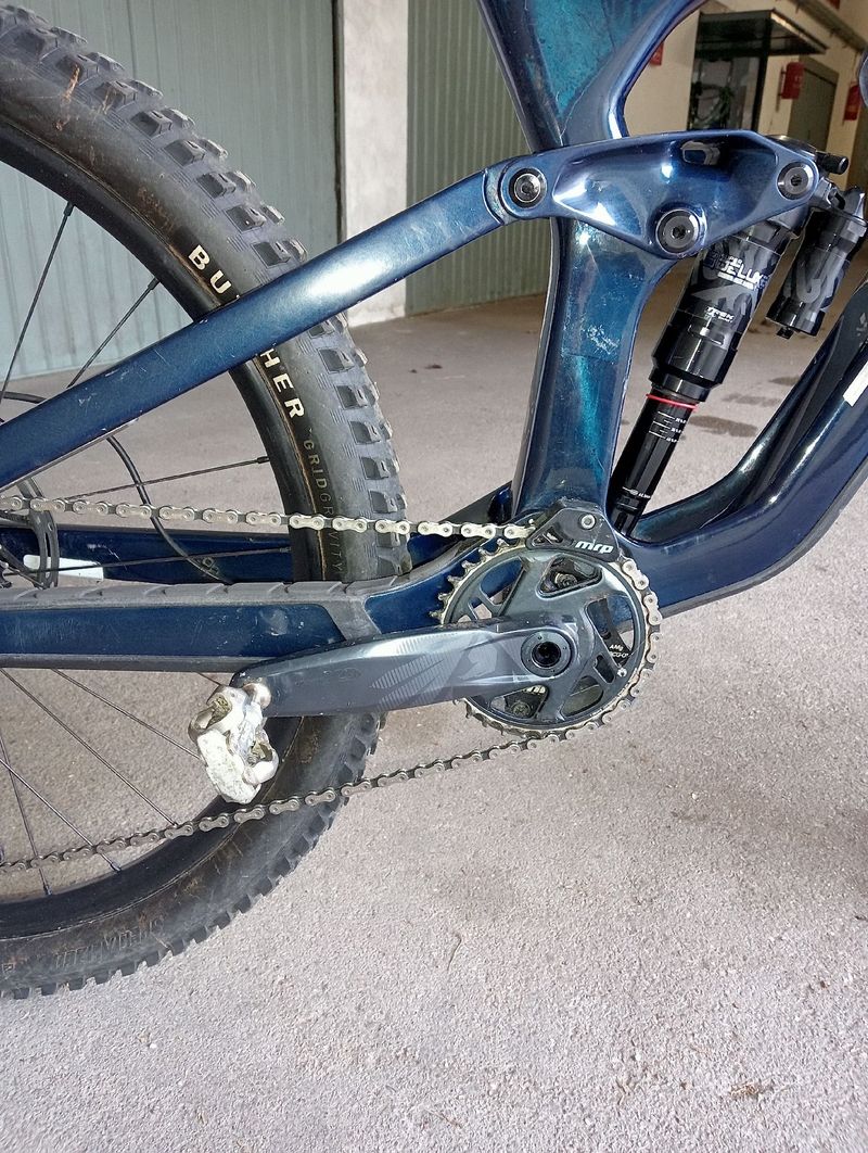Trek Slash SRAM GX 2023 Mountainbike usato, Blu — immagine 6 di 10