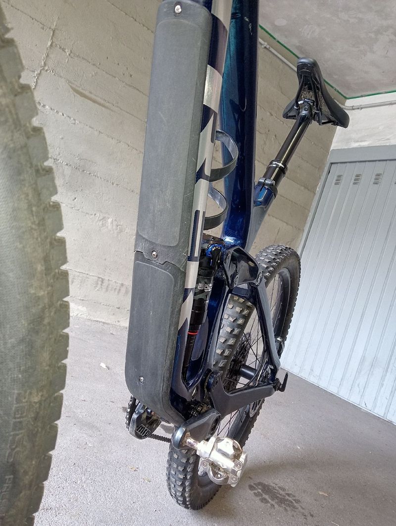 Trek Slash SRAM GX 2023 Mountainbike usato, Blu — immagine 10 di 10