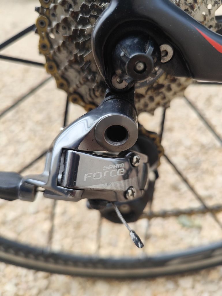 Used Colnago V1-R 2015 Road & Gravel, Black — image 21 of 32