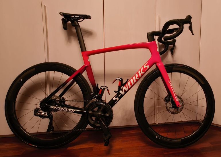 Used Specialized Tarmac Shimano Ultegra Di2 2022 Road & Gravel — image 1 of 12