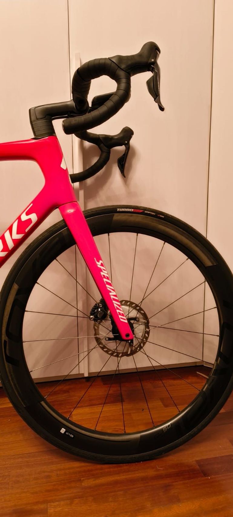 Used Specialized Tarmac Shimano Ultegra Di2 2022 Road & Gravel — image 8 of 12