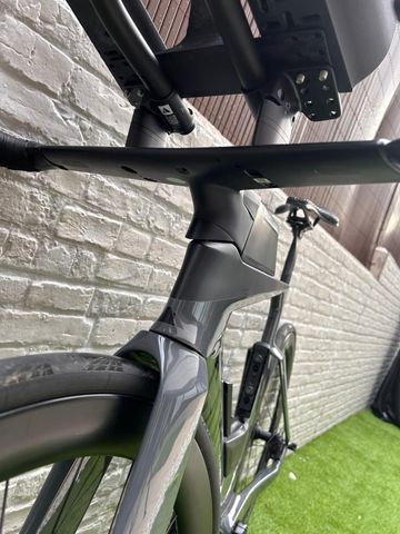 Used Canyon Speedmax Shimano 105 Di2 2025 Road & Gravel, Light Gray — image 10 of 18