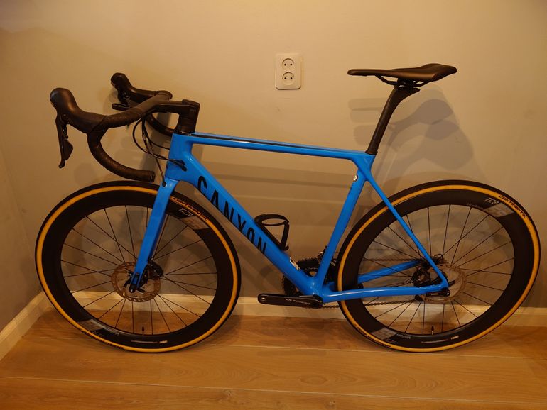 Used Canyon Ultimate CF SL Disc 8.0 2020 2020 Road & Gravel — image 3 of 9