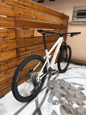 Gebrauchtes R RAYMON Rokua 150 2025 2025 Mountainbike, Weiß, 29 — Bild 2 von 3