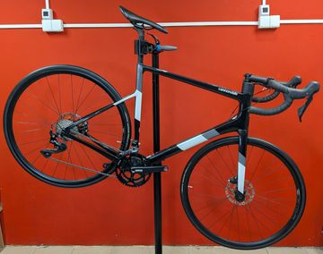 Cannondale SuperSix EVO Carbon Disc 105 2022 2022 Road & Gravel d'occasion