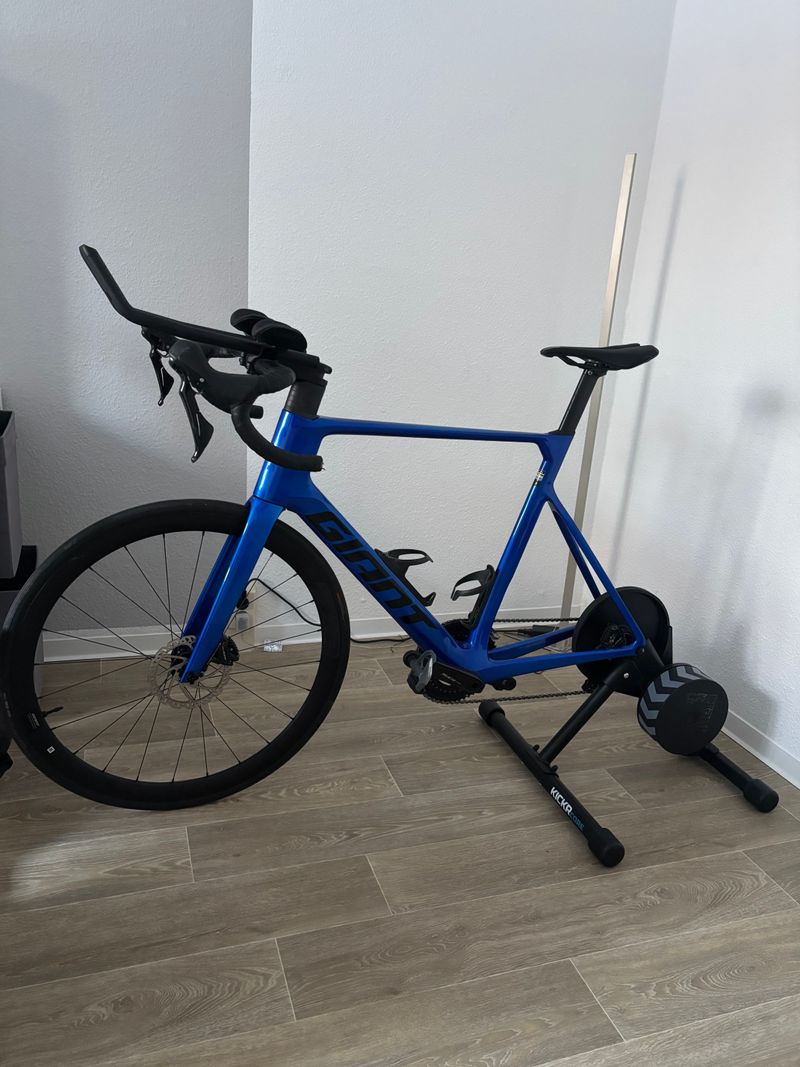 Tweedehands Giant Propel Advanced 2 2023 2023 Road & Gravel — afbeelding 1 van 6